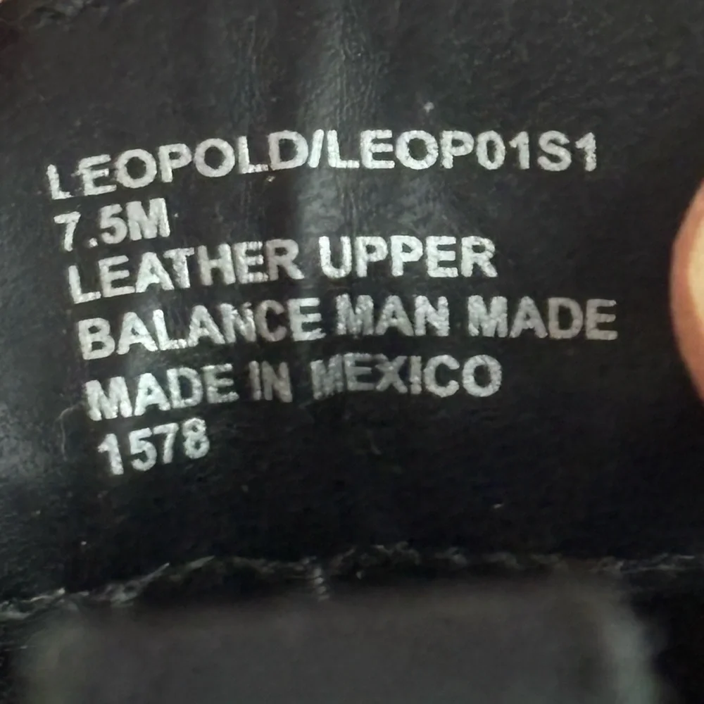 Steve Madden Black Leather Chelsea Ankle Boots